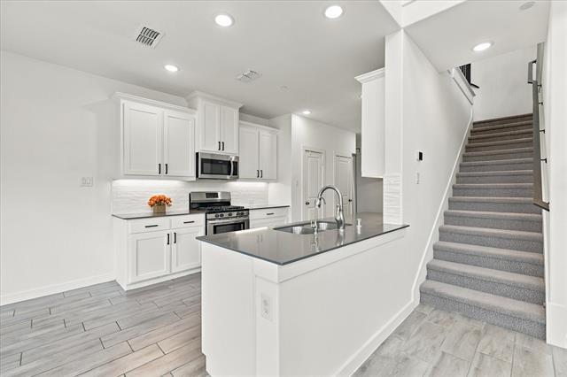 Building Photo - 2737 Splendor Ln