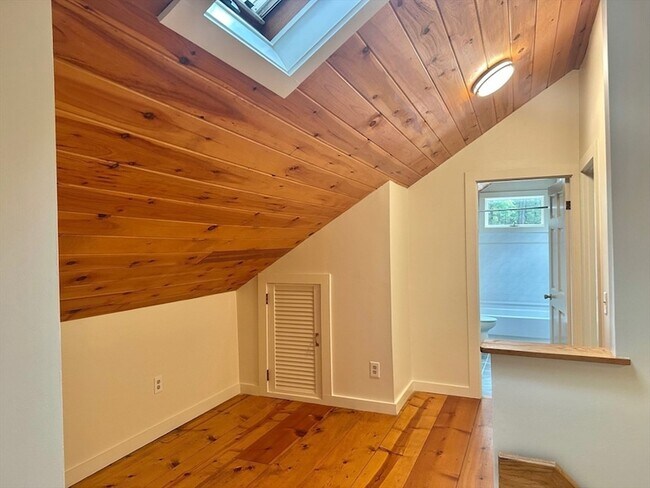 Building Photo - 786 Hemenway St