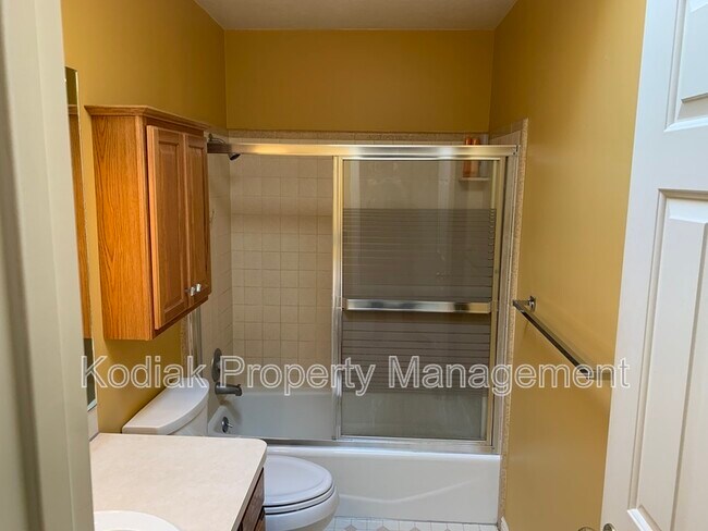 Building Photo - 1737 E 2800 N