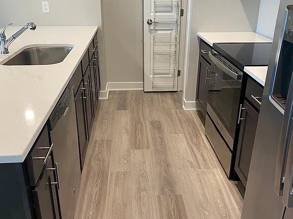 Building Photo - 5440 154th Ct