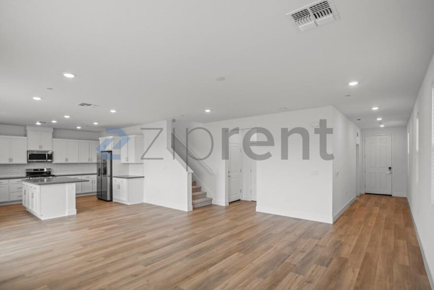 Building Photo - 3375 Tibidabo St