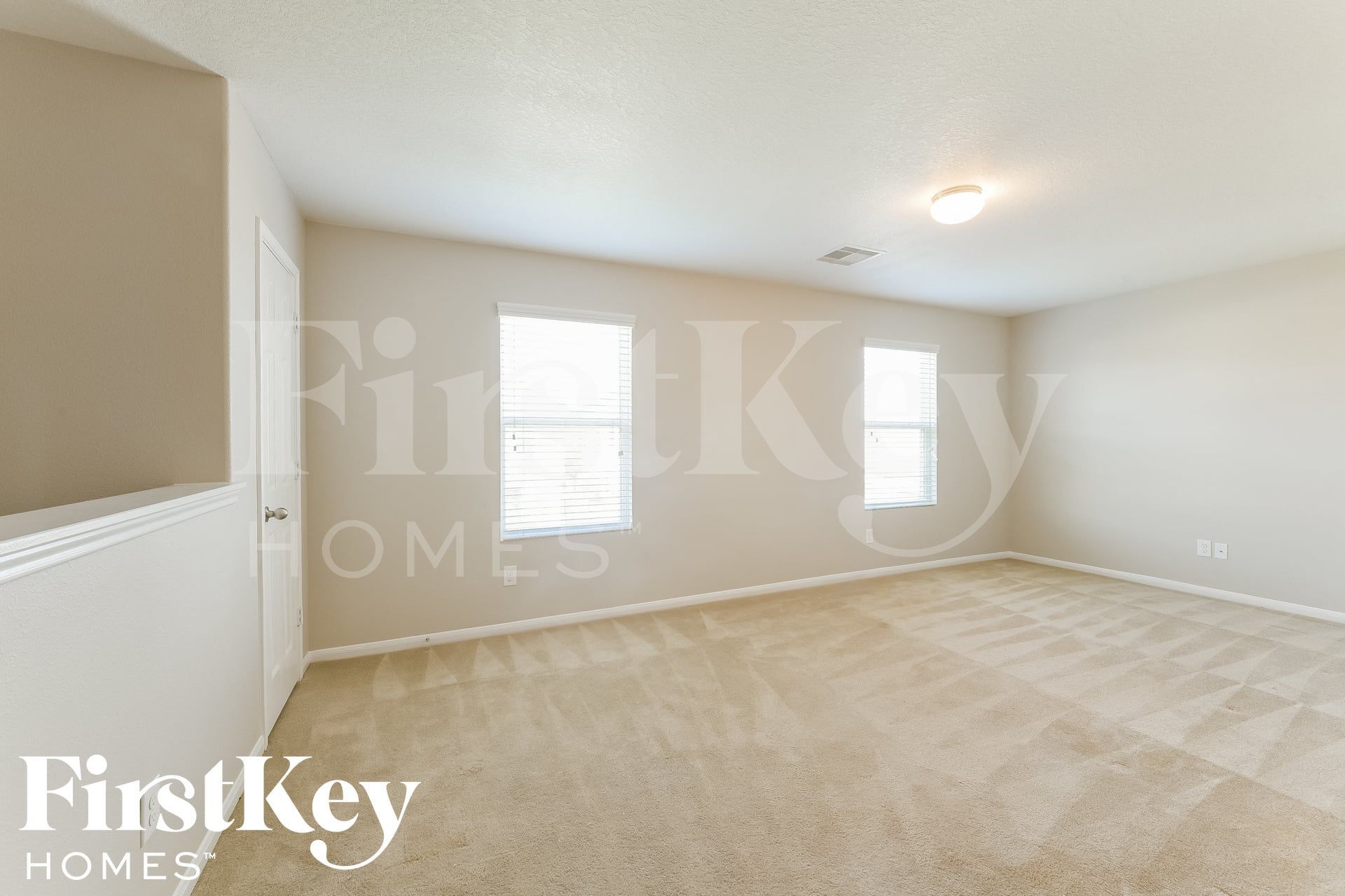 Building Photo - 9909 Hyacinth Way