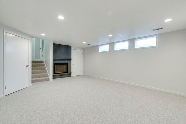 Building Photo - 3333 SE 167th Ave