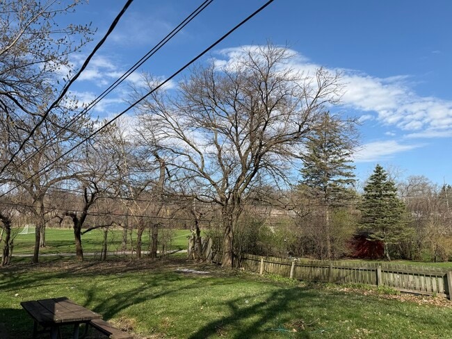 Building Photo - 544 Glendale Ave