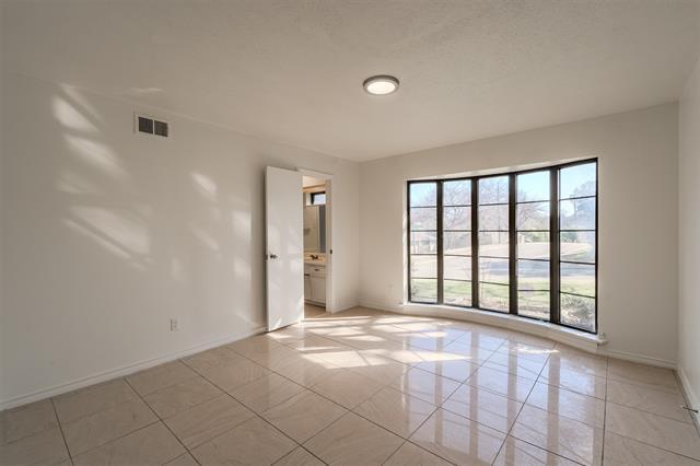 Building Photo - 3325 Shady Hollow Ln