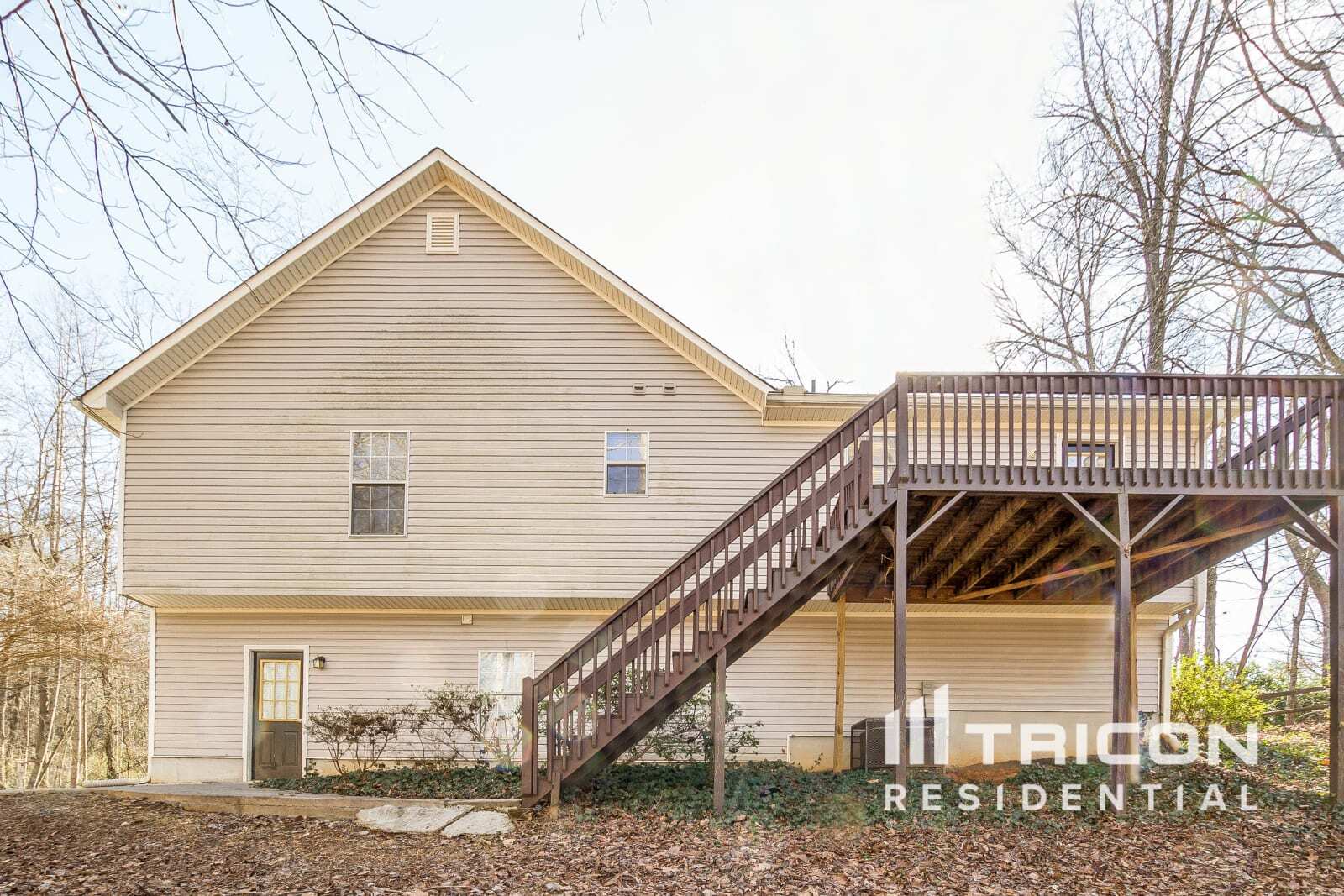 Building Photo - 1601 Larkwood Dr
