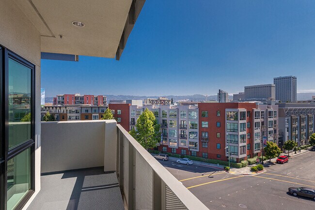 Building Photo - Bell Uptown District