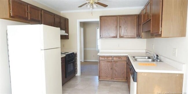 Building Photo - 2094 Baywater Dr
