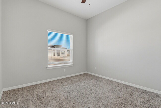 Building Photo - 908 Ada Ln