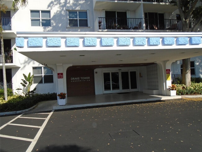 Building Photo - 1800 N Andrews Ave