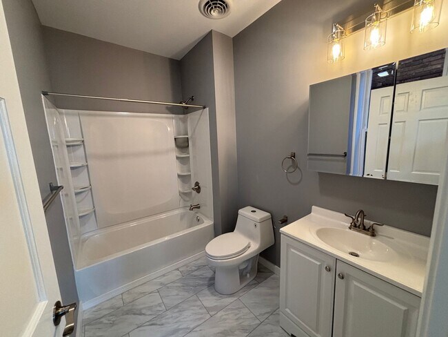 Building Photo - 171 Remsen St