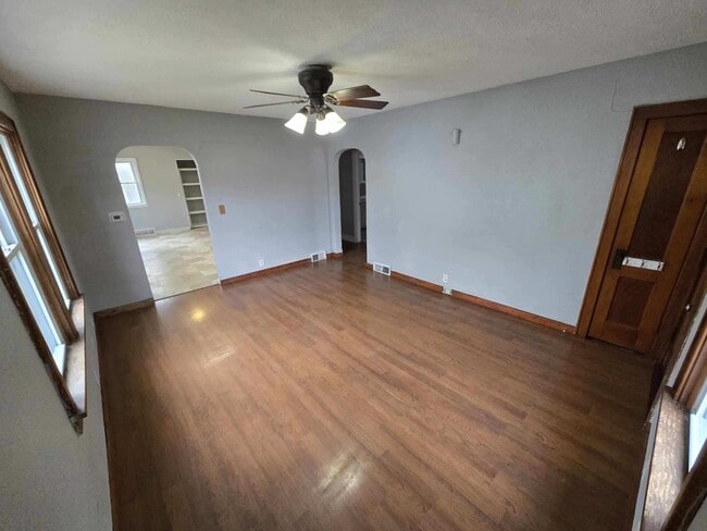 Building Photo - 2620 37th Ave