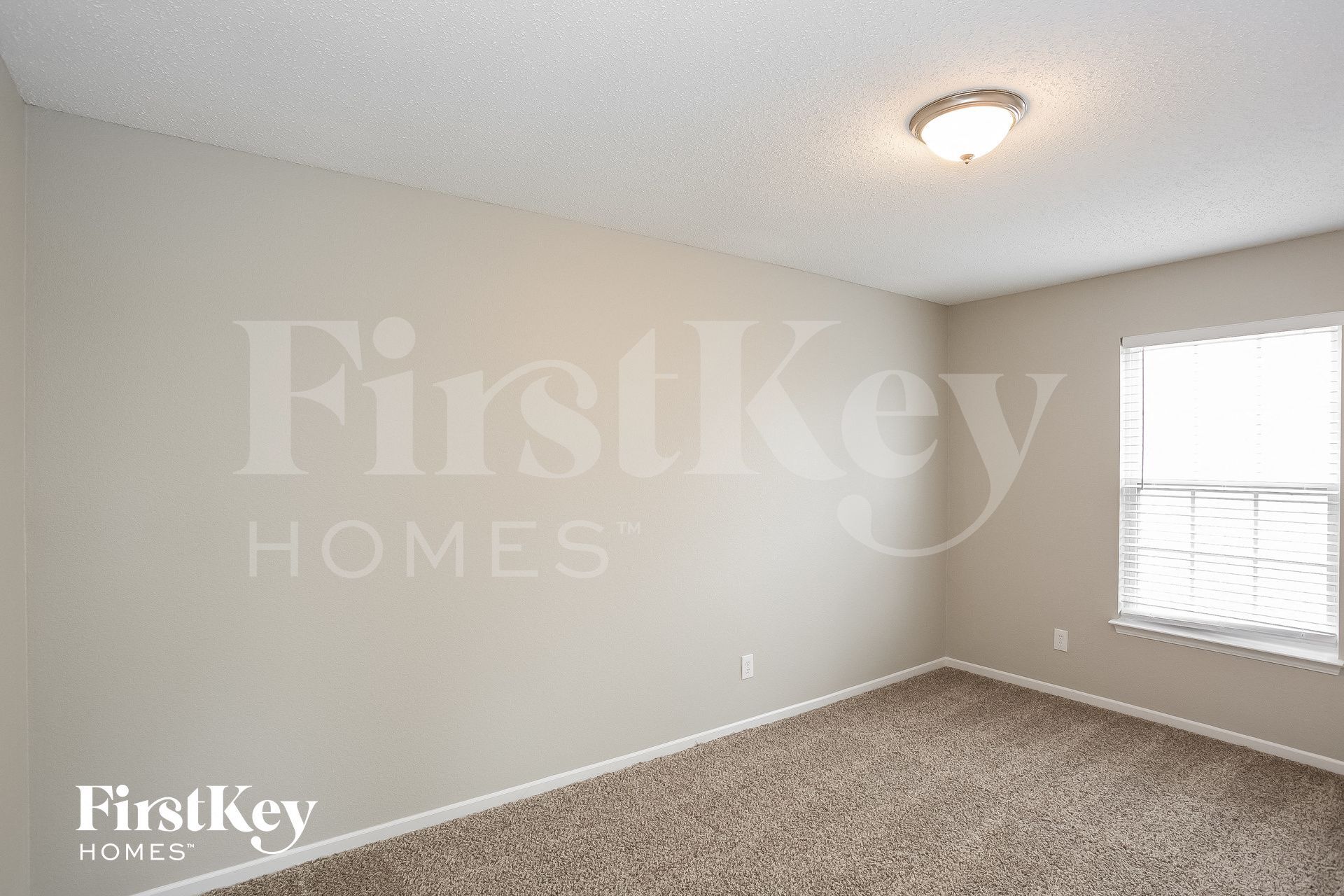 Building Photo - 13796 Meadow Lake Dr