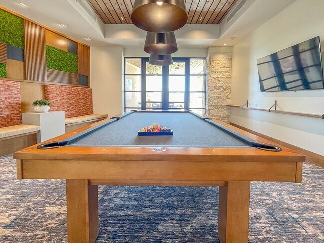 Building Photo - SINGLE STORY HOME IN GATED DEL WEBB AT LAK...