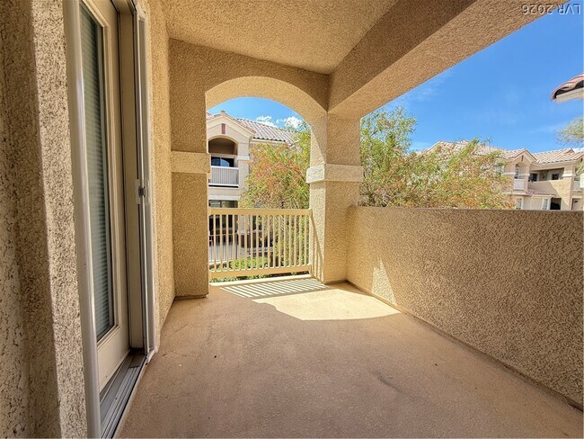 Building Photo - 5855 Valley Dr