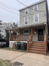 Building Photo - 2021 Caspian Ave