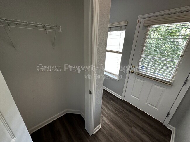 Building Photo - 5800 N Tower Dr