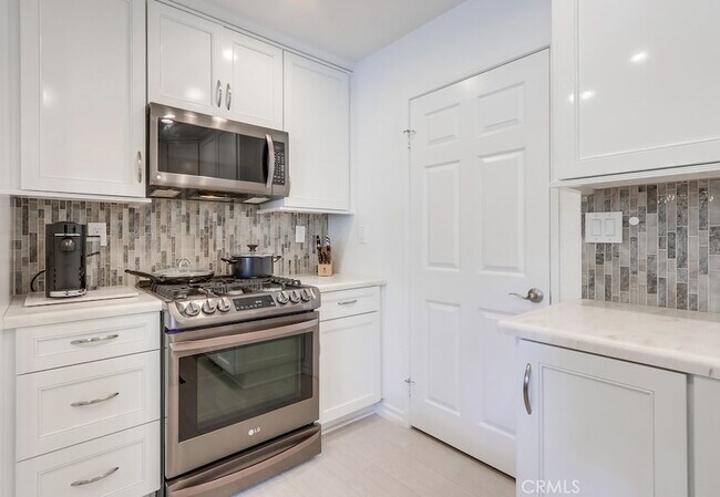 Building Photo - 54 Waxwing Ln