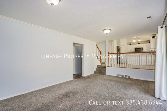 Building Photo - 460 W 2325 N