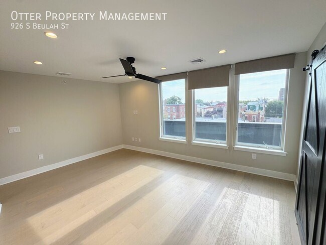 Building Photo - 926 S Beulah St