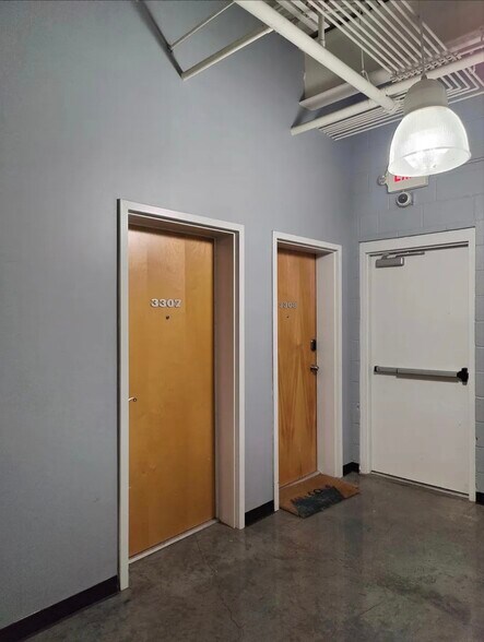 Building Photo - 5200 Peachtree Rd