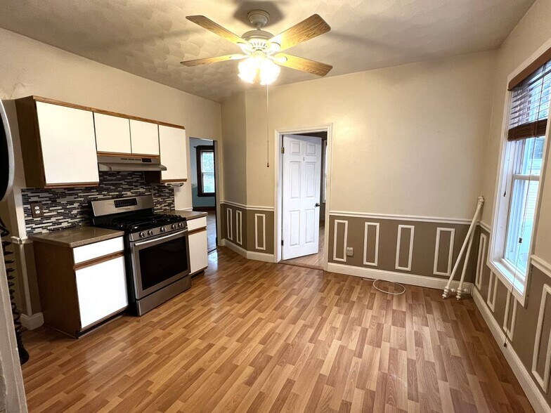 Primary Photo - 86 Partridge Ave