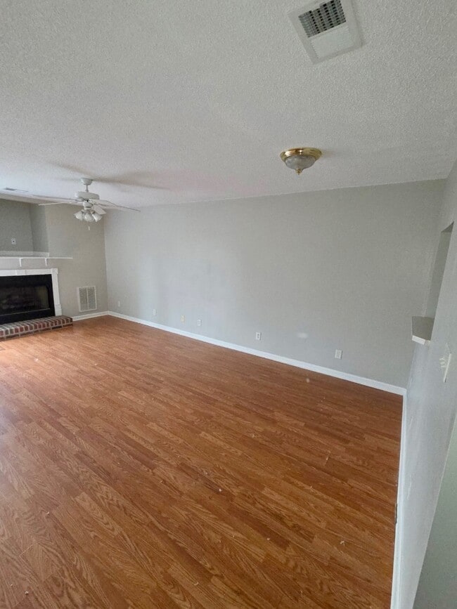 Building Photo - 716 King Springs Rd