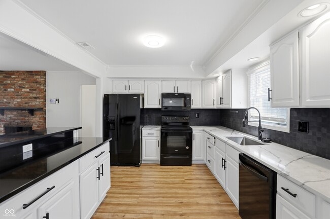 Building Photo - 512 Lexington Blvd