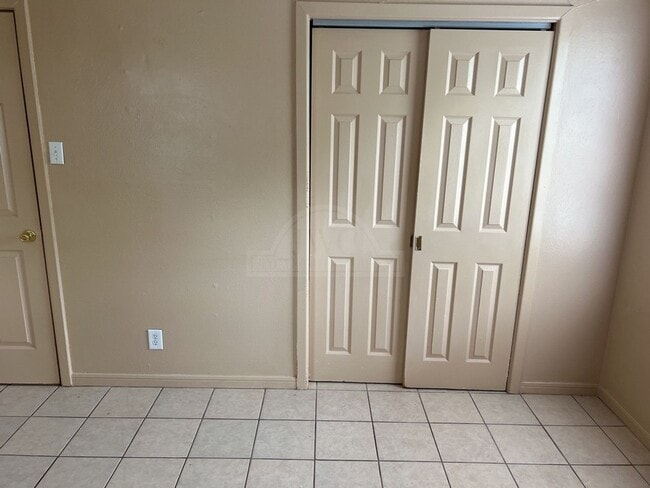 Building Photo - 704 Jefferies, Killeen