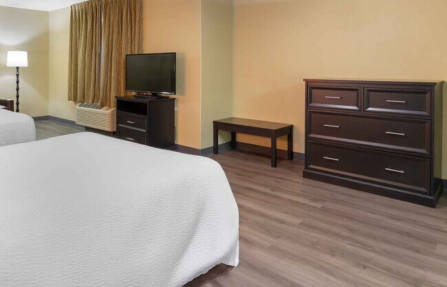 Building Photo - Furnished Studio-Colorado Springs - West