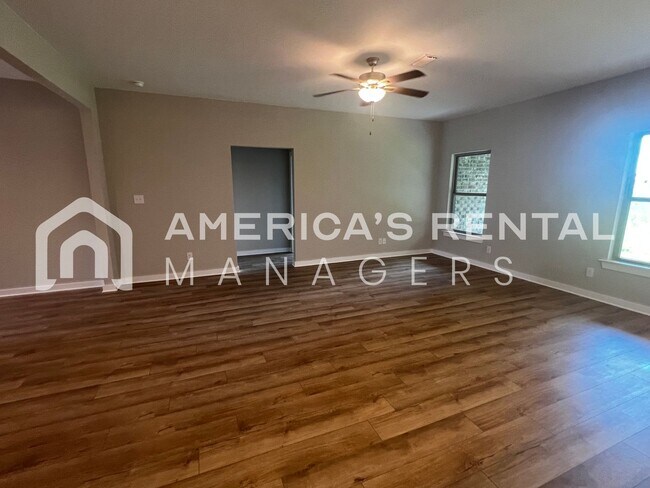 Building Photo - Home for Rent in Foley, AL!!!