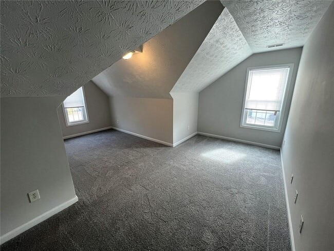 Building Photo - 991 Wicker Pine Dr NE