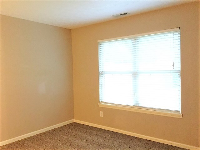 Building Photo - 132 Warner Dr