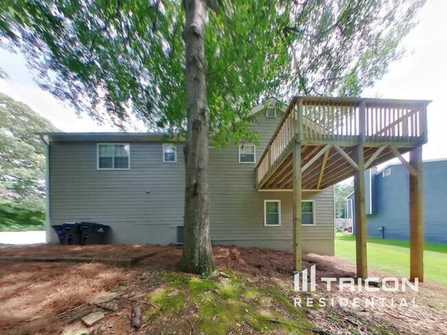 Building Photo - 6320 Holborne Ln