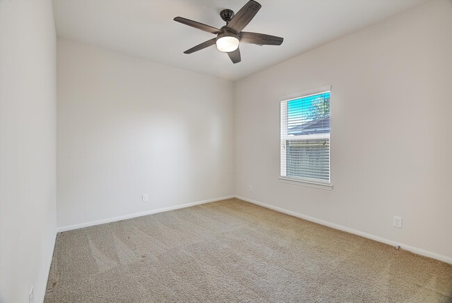 Building Photo - 3323 Creole Bay Ln