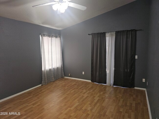 Building Photo - 5045 W Topeka Dr