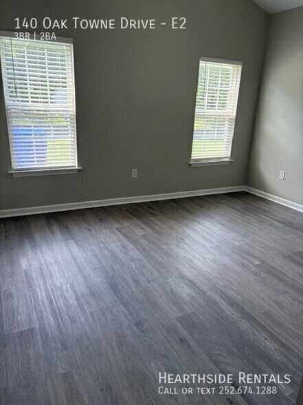 Building Photo - 140 Oak Towne Dr