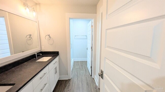 Building Photo - 226 Junction Ave