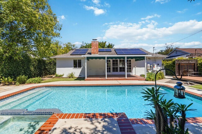 Building Photo - 23020 Haynes St