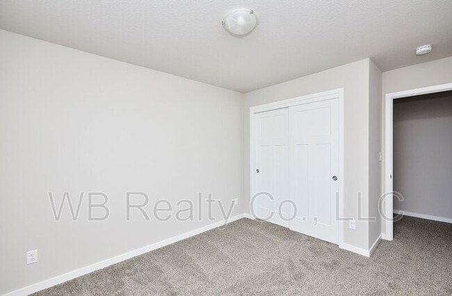 Building Photo - 1235 Locust St