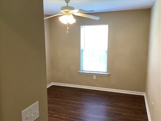 Building Photo - 174 Largess Ln