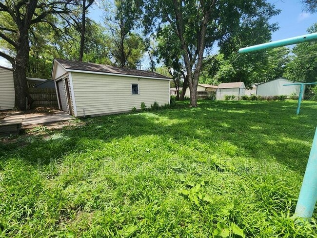 Building Photo - 1311 N 56th St