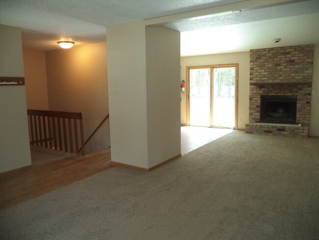 Building Photo - 1145 Melrose Ave