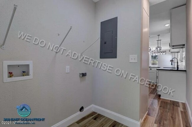 Building Photo - Lovely 2 bedroom / 1 bathroom home now ava...