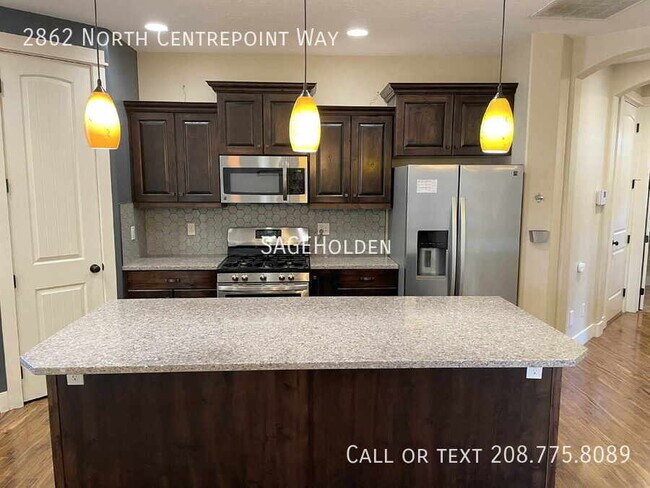 Building Photo - 2862 N Centrepoint Way