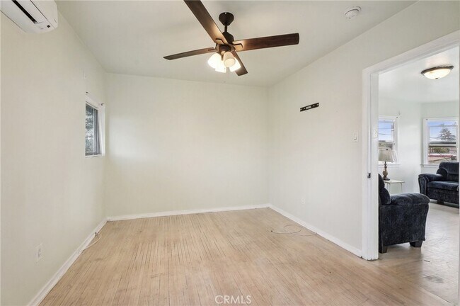 Building Photo - 122 W 110th St