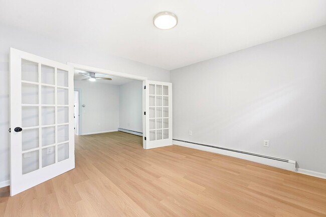 Building Photo - 605 Bergenline Ave