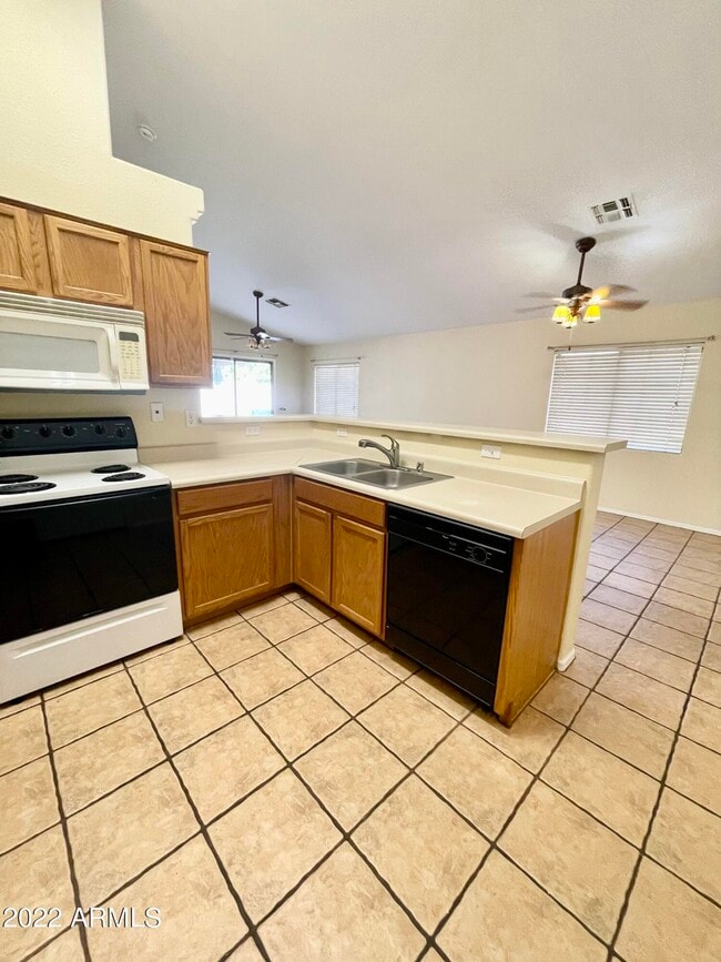 Building Photo - 13002 W Hearn Rd