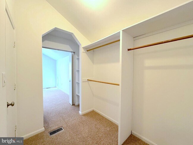 Building Photo - 6939 Mary Caroline Cir