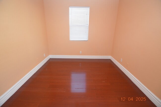 Building Photo - 638 Harvester Course Dr